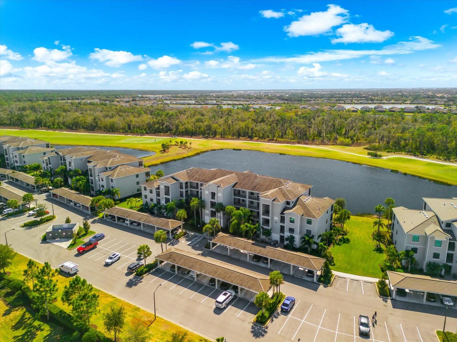 Image 31 of 63 For 17626 Gawthrop Drive 207