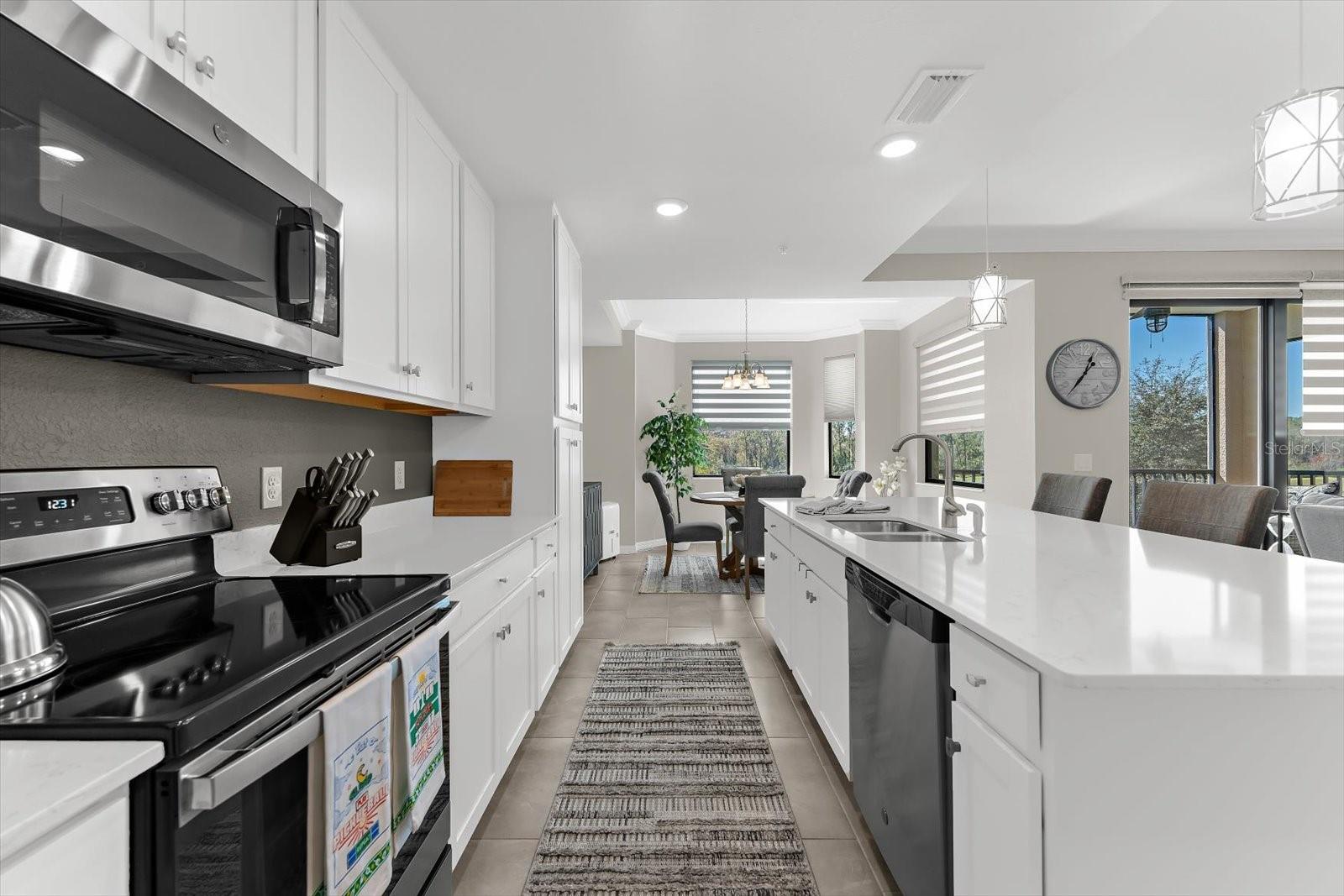 Image 8 of 63 For 17626 Gawthrop Drive 207