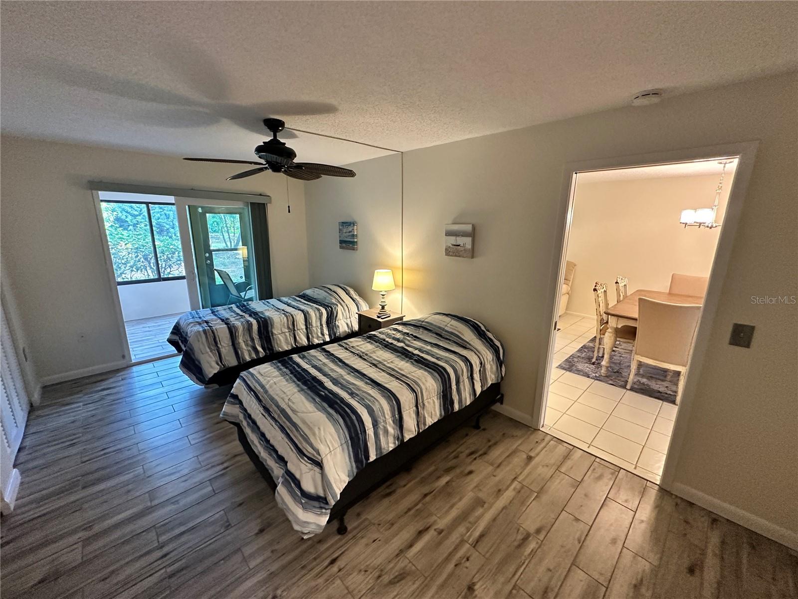 Image 16 of 28 For 645 Woodlawn Drive