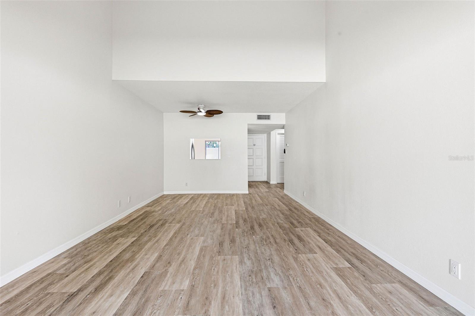 Image 15 of 45 For 2054 Sunset Point Road 35