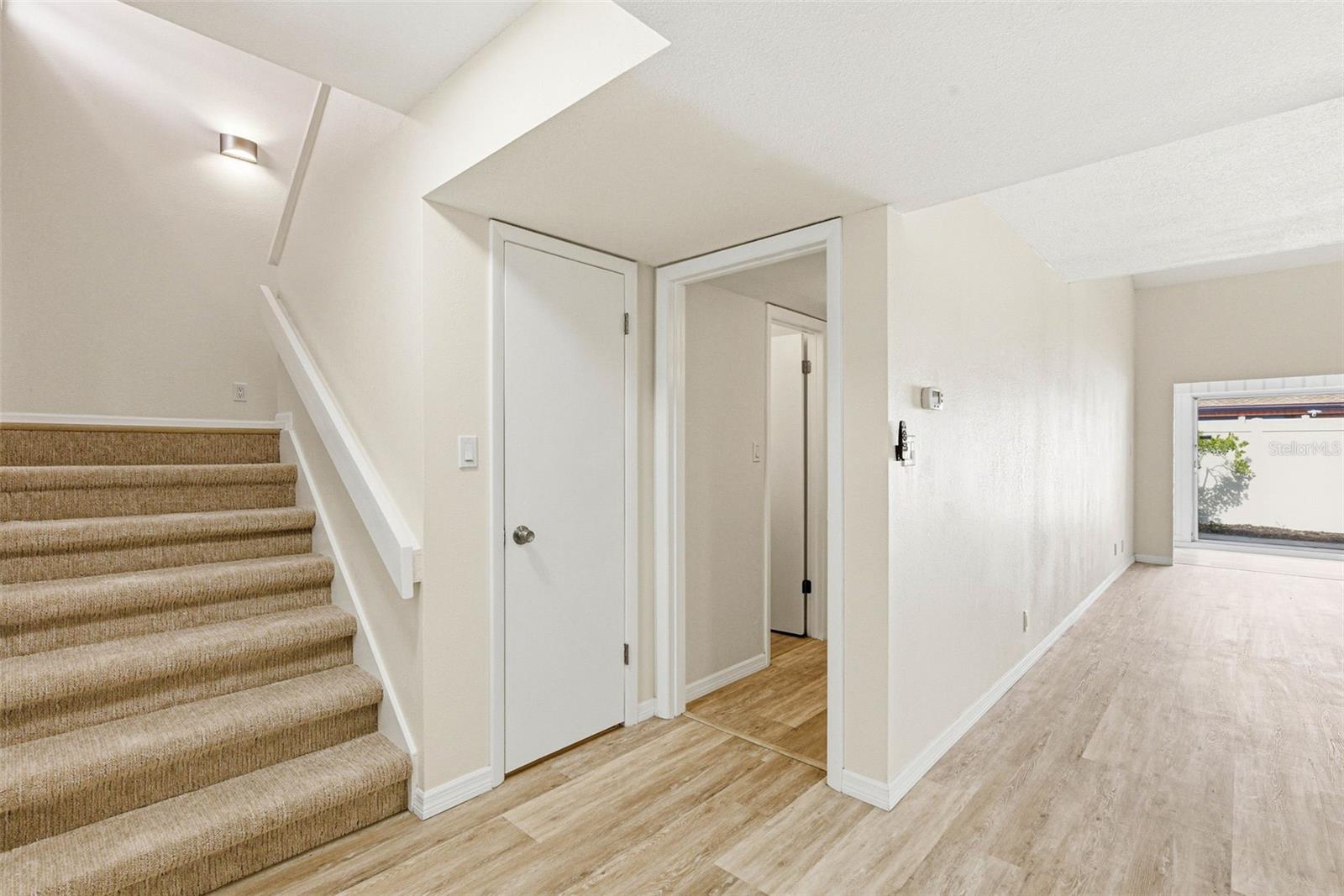 Image 5 of 45 For 2054 Sunset Point Road 35