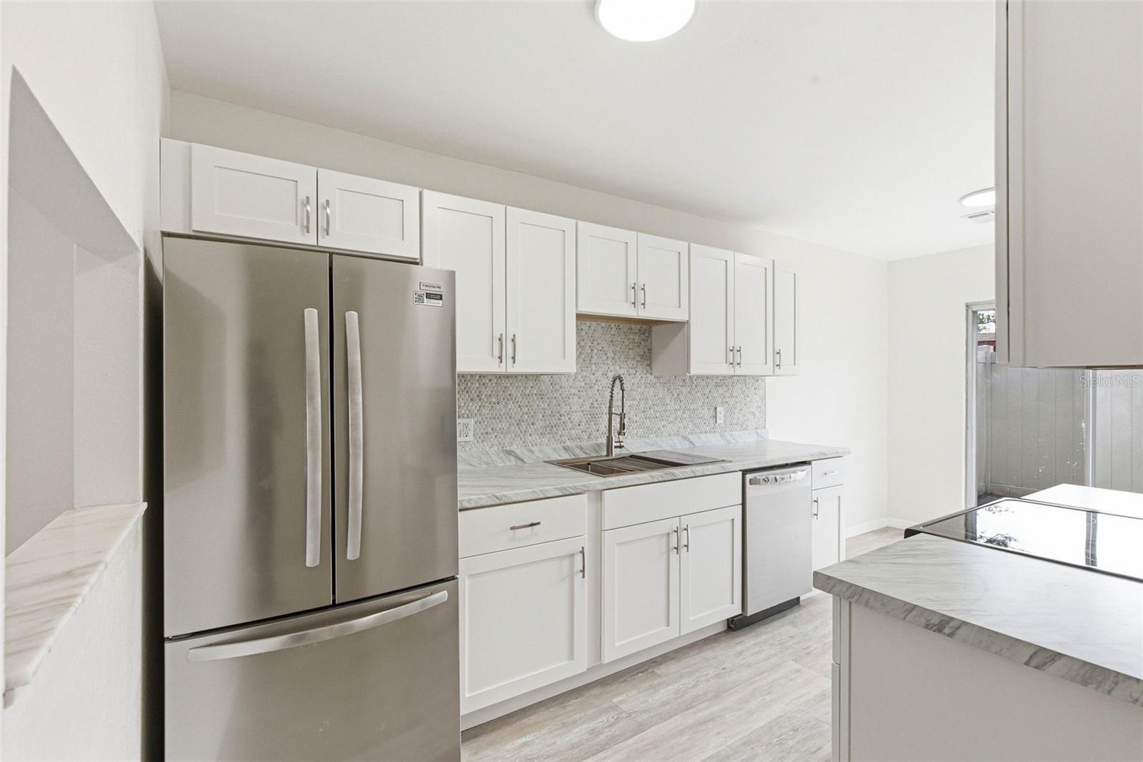 Image 6 of 45 For 2054 Sunset Point Road 35