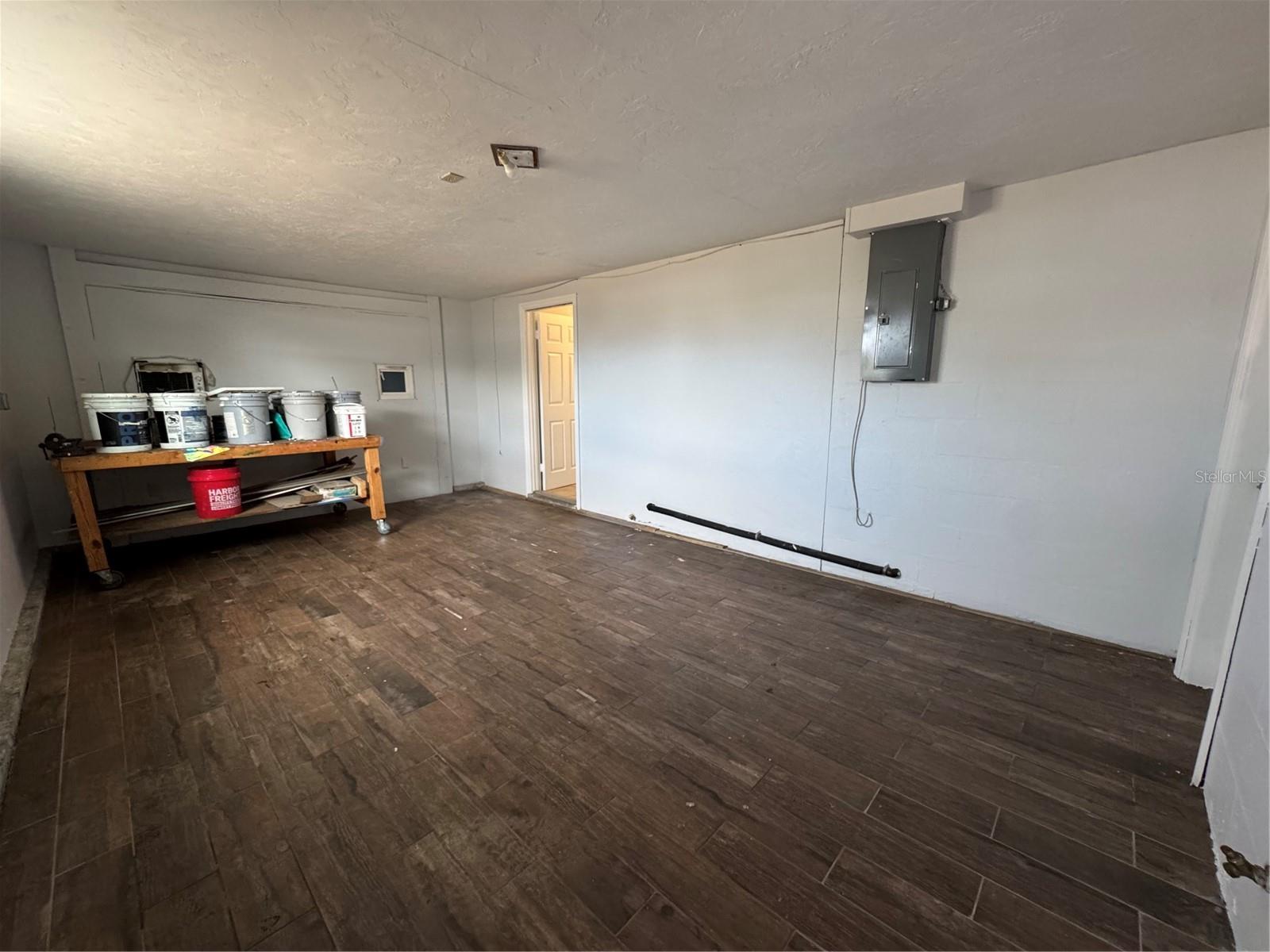 Image 17 of 21 For 3631 Meyer Place