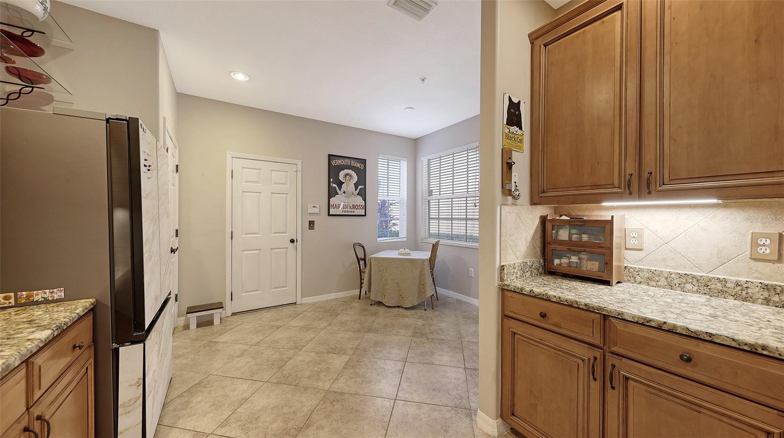 Image 11 of 51 For 3659 Parkridge Circle 9-103