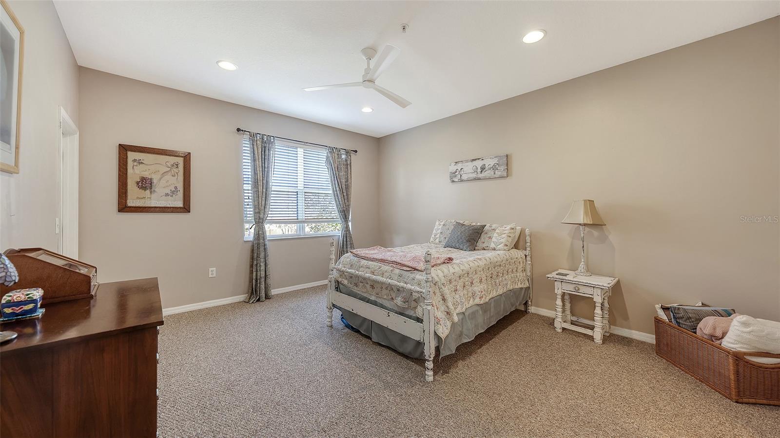 Image 14 of 51 For 3659 Parkridge Circle 9-103