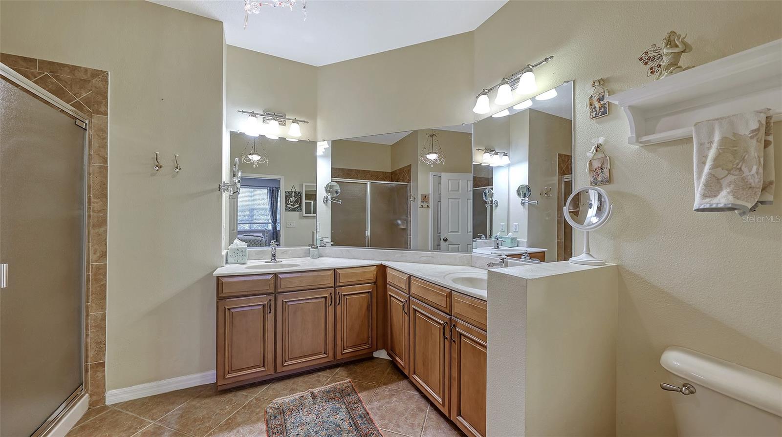 Image 18 of 51 For 3659 Parkridge Circle 9-103