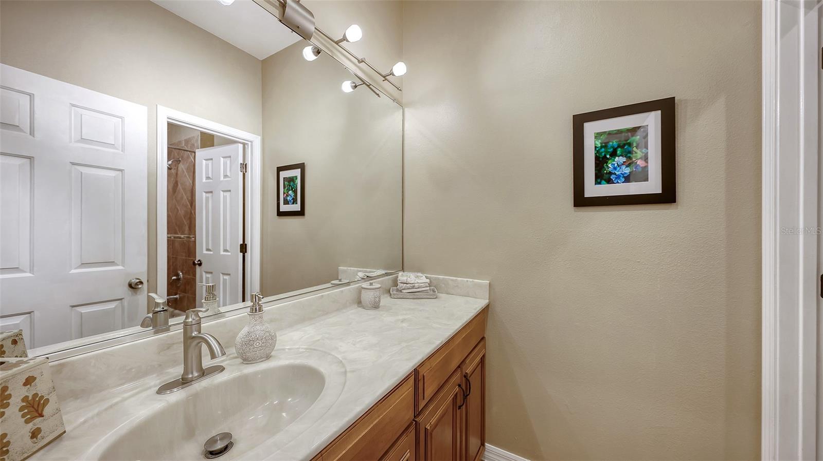 Image 20 of 51 For 3659 Parkridge Circle 9-103