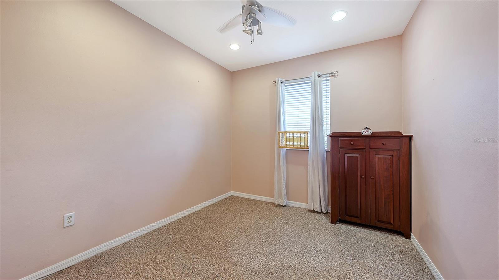 Image 26 of 51 For 3659 Parkridge Circle 9-103