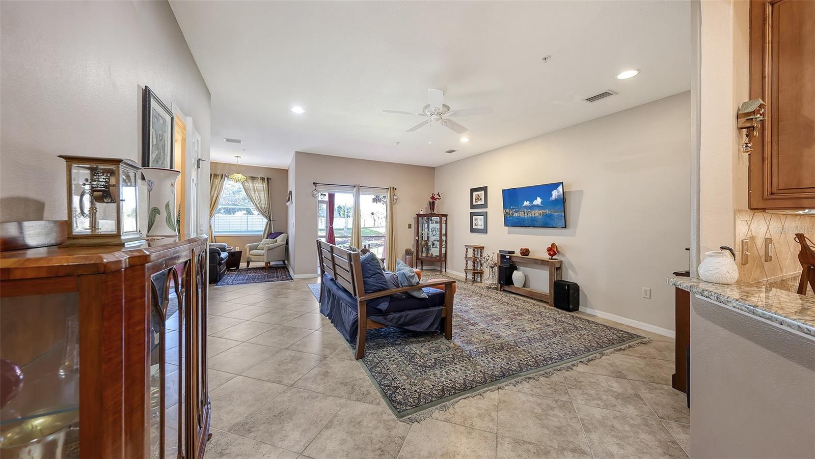 Image 5 of 51 For 3659 Parkridge Circle 9-103