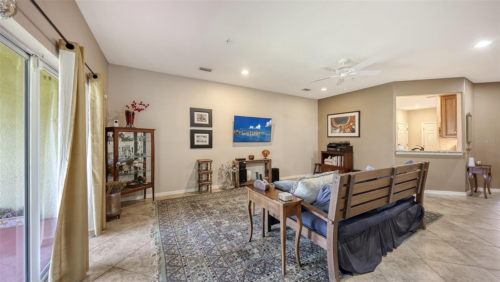 Image 8 of 51 For 3659 Parkridge Circle 9-103