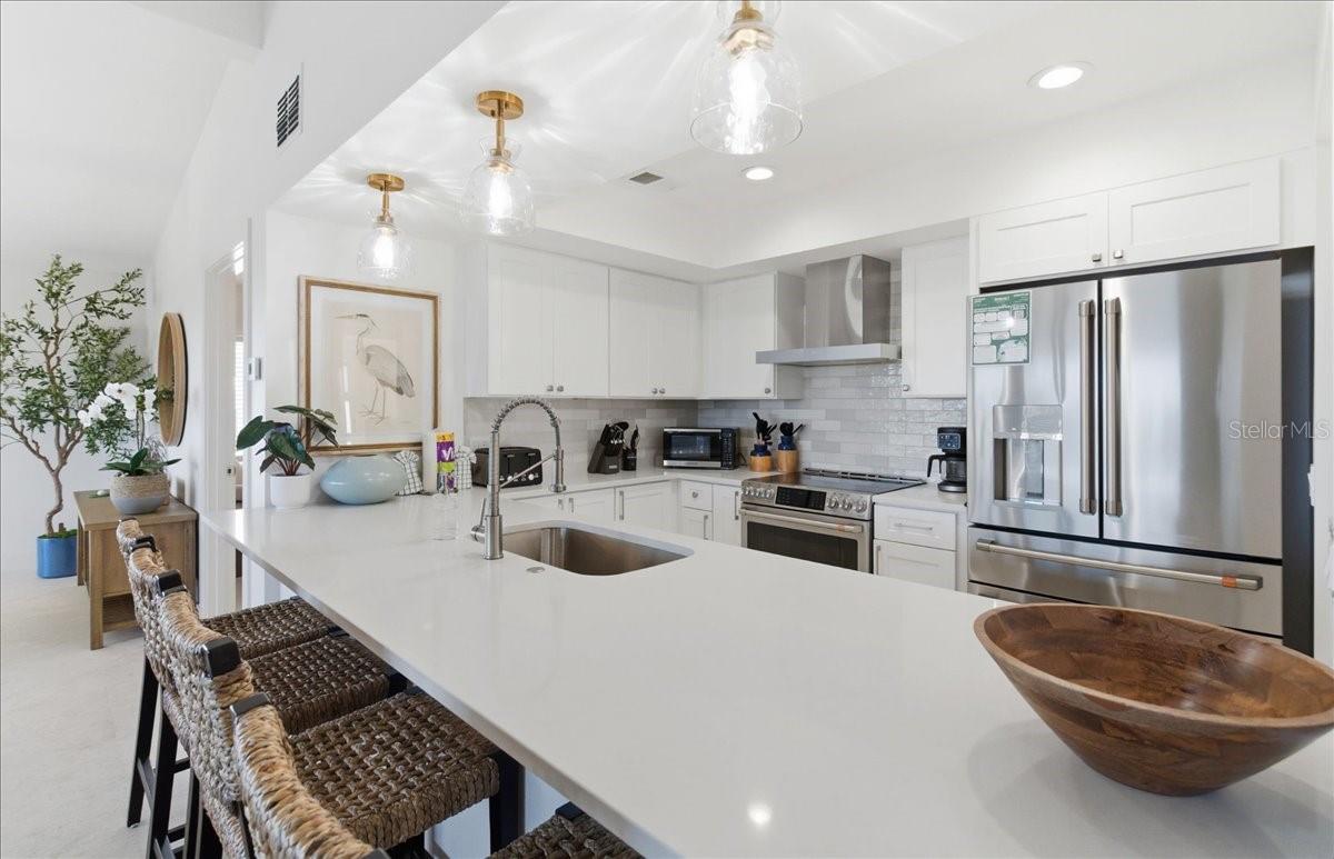 Image 32 of 73 For 102 Tuna Street