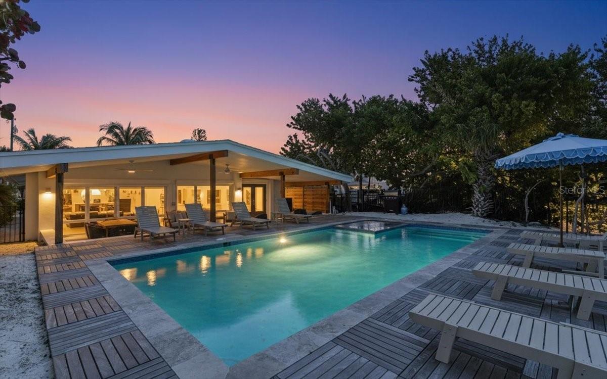 Image 4 of 73 For 102 Tuna Street