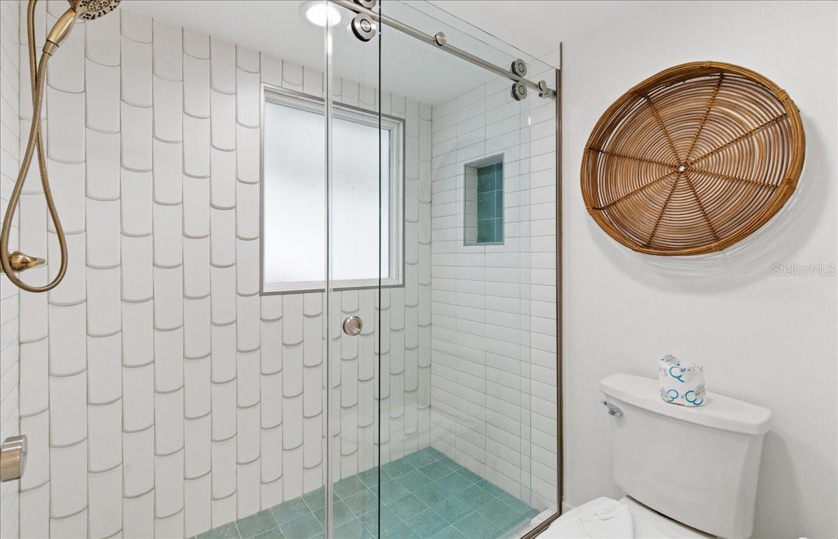 Image 43 of 73 For 102 Tuna Street