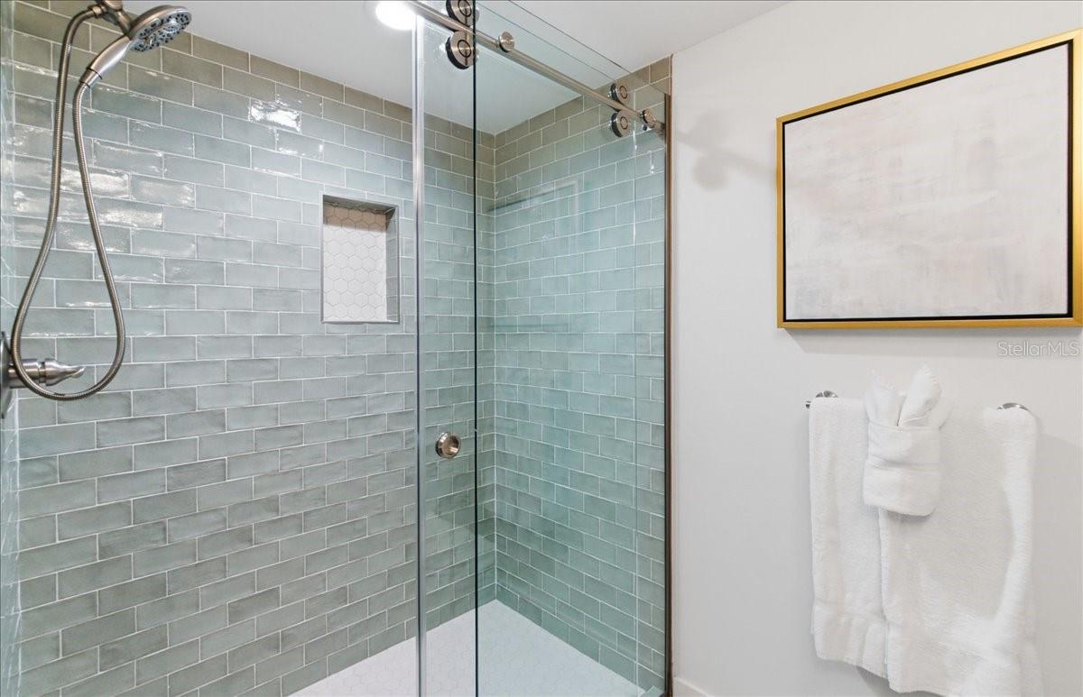 Image 49 of 73 For 102 Tuna Street