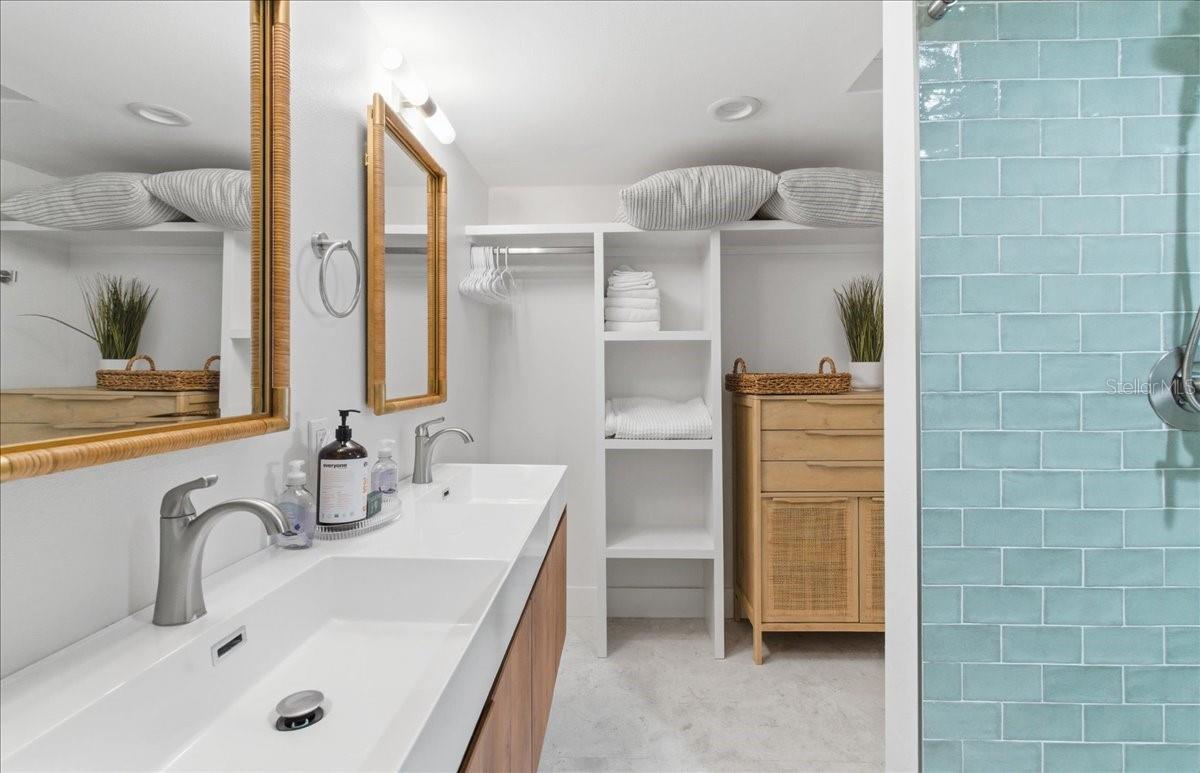 Image 50 of 73 For 102 Tuna Street