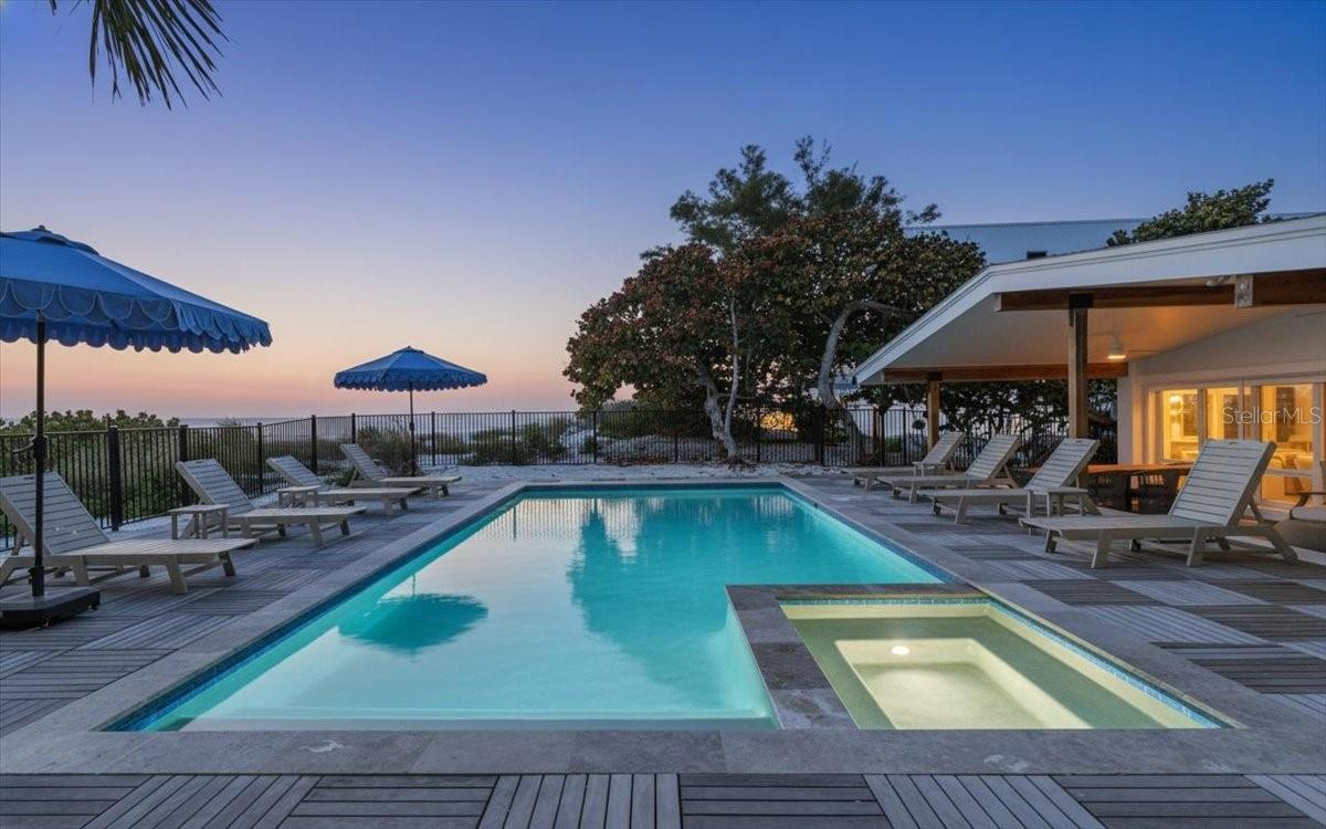 Image 8 of 73 For 102 Tuna Street