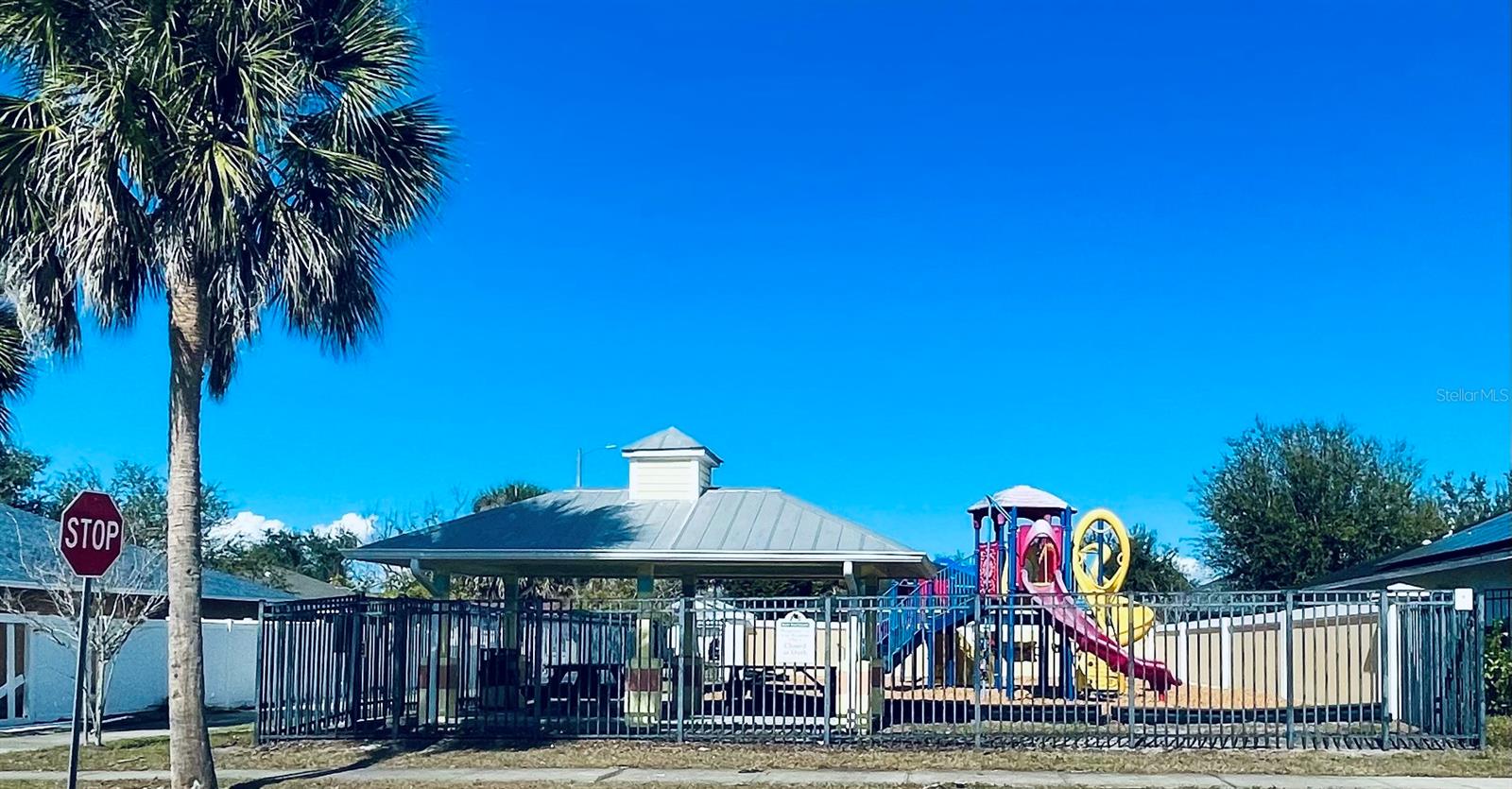 Image 23 of 25 For 2209 Pleasure Run Drive