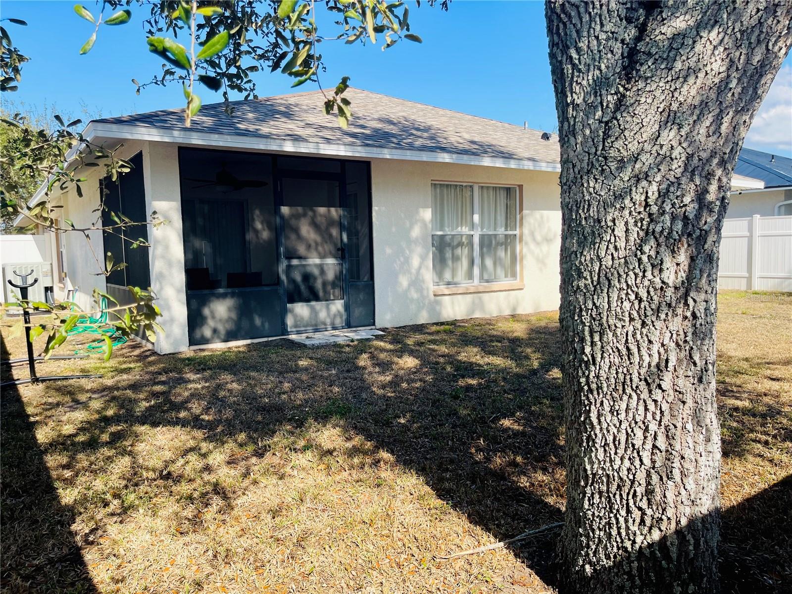 Image 4 of 25 For 2209 Pleasure Run Drive