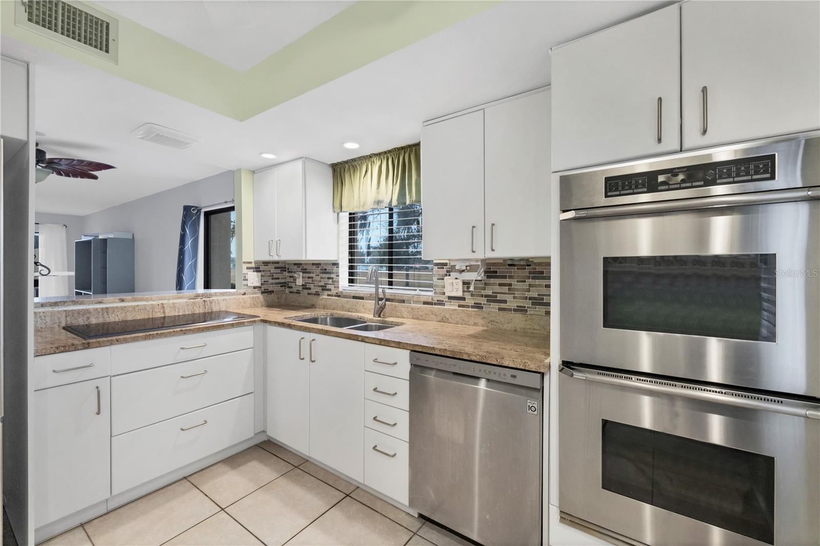 Image 18 of 55 For 1111 Faith Circle 1006