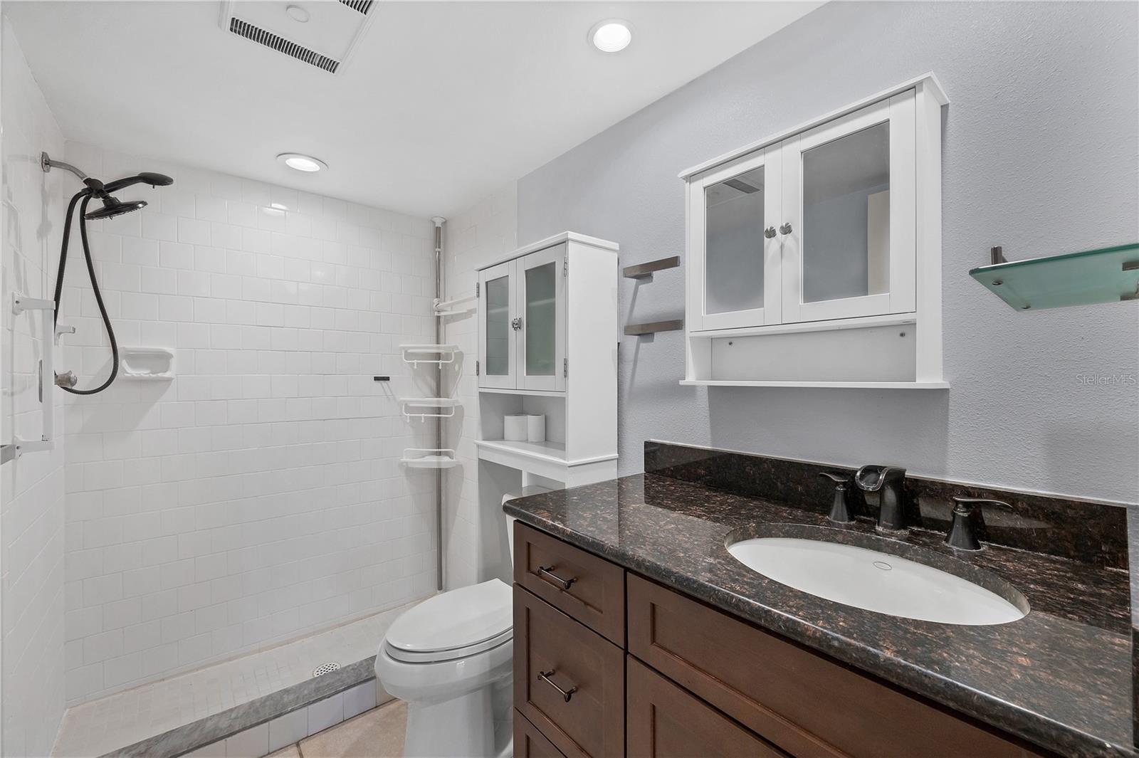 Image 29 of 55 For 1111 Faith Circle 1006