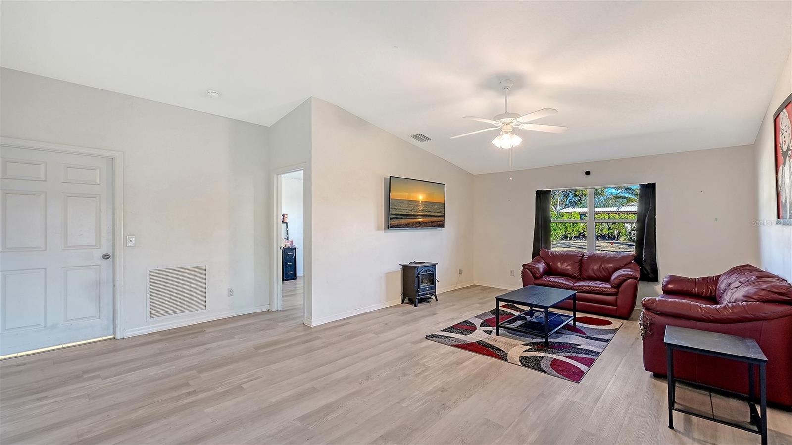 Image 10 of 55 For 625 Verrocchio Drive 625