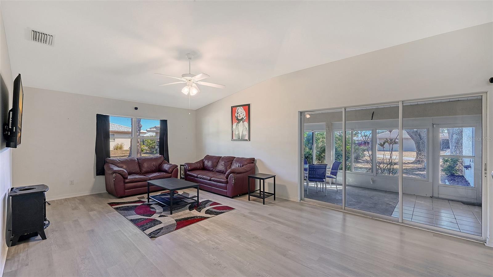 Image 11 of 55 For 625 Verrocchio Drive 625