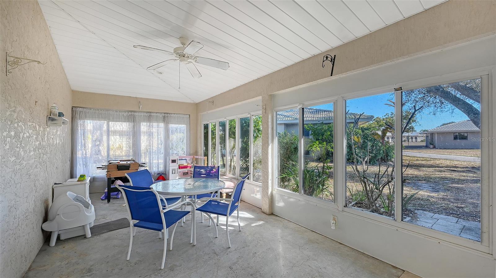 Image 28 of 55 For 625 Verrocchio Drive 625