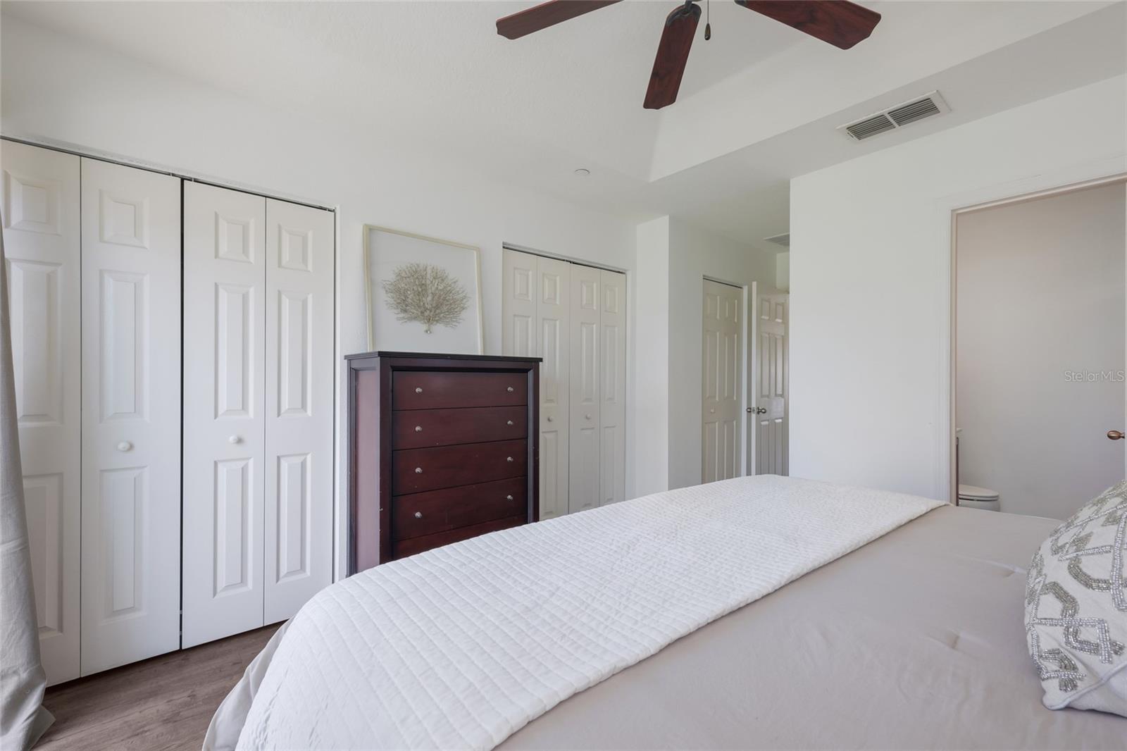 Image 18 of 33 For 8907 White Sage Loop