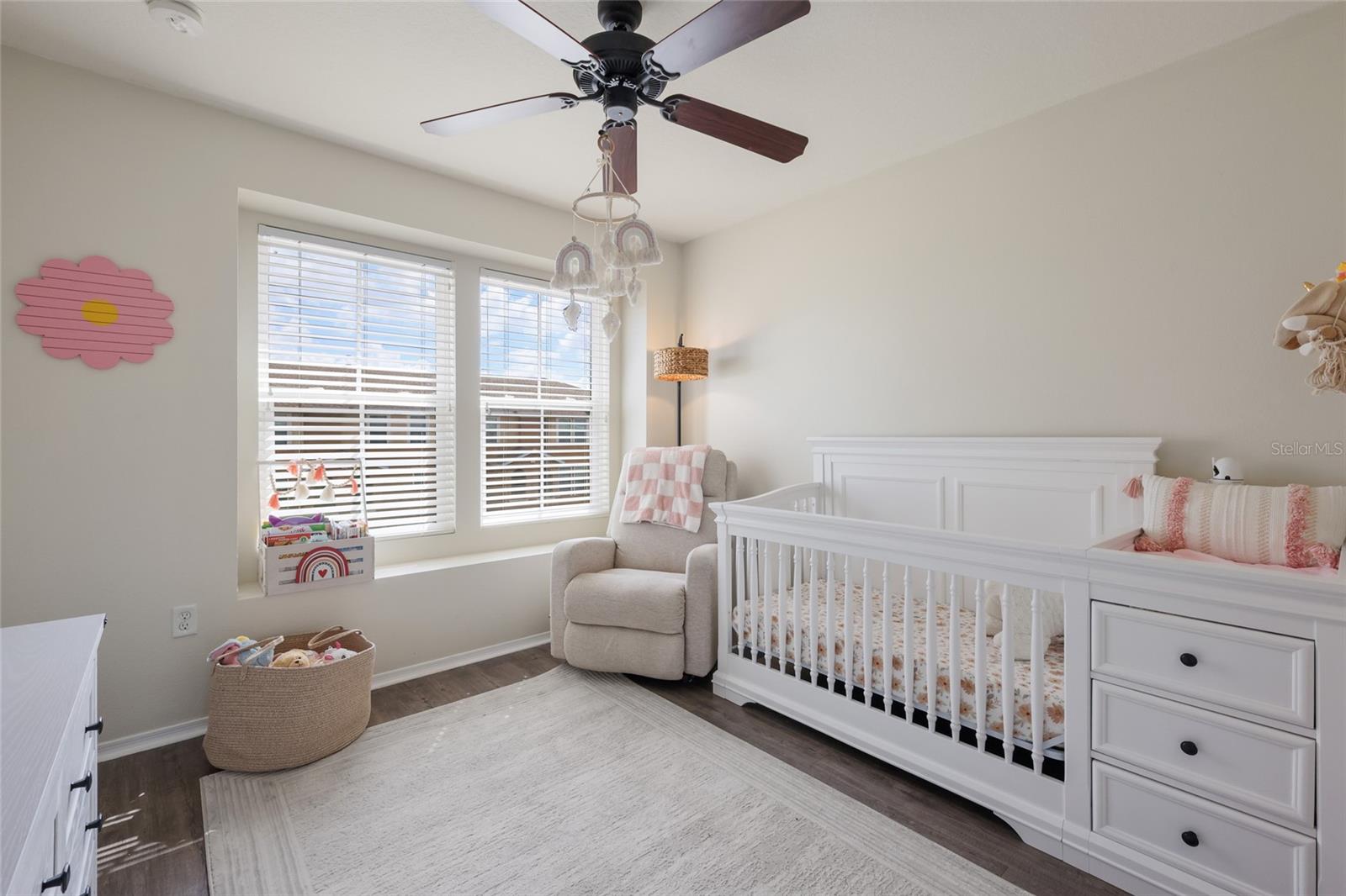 Image 22 of 33 For 8907 White Sage Loop