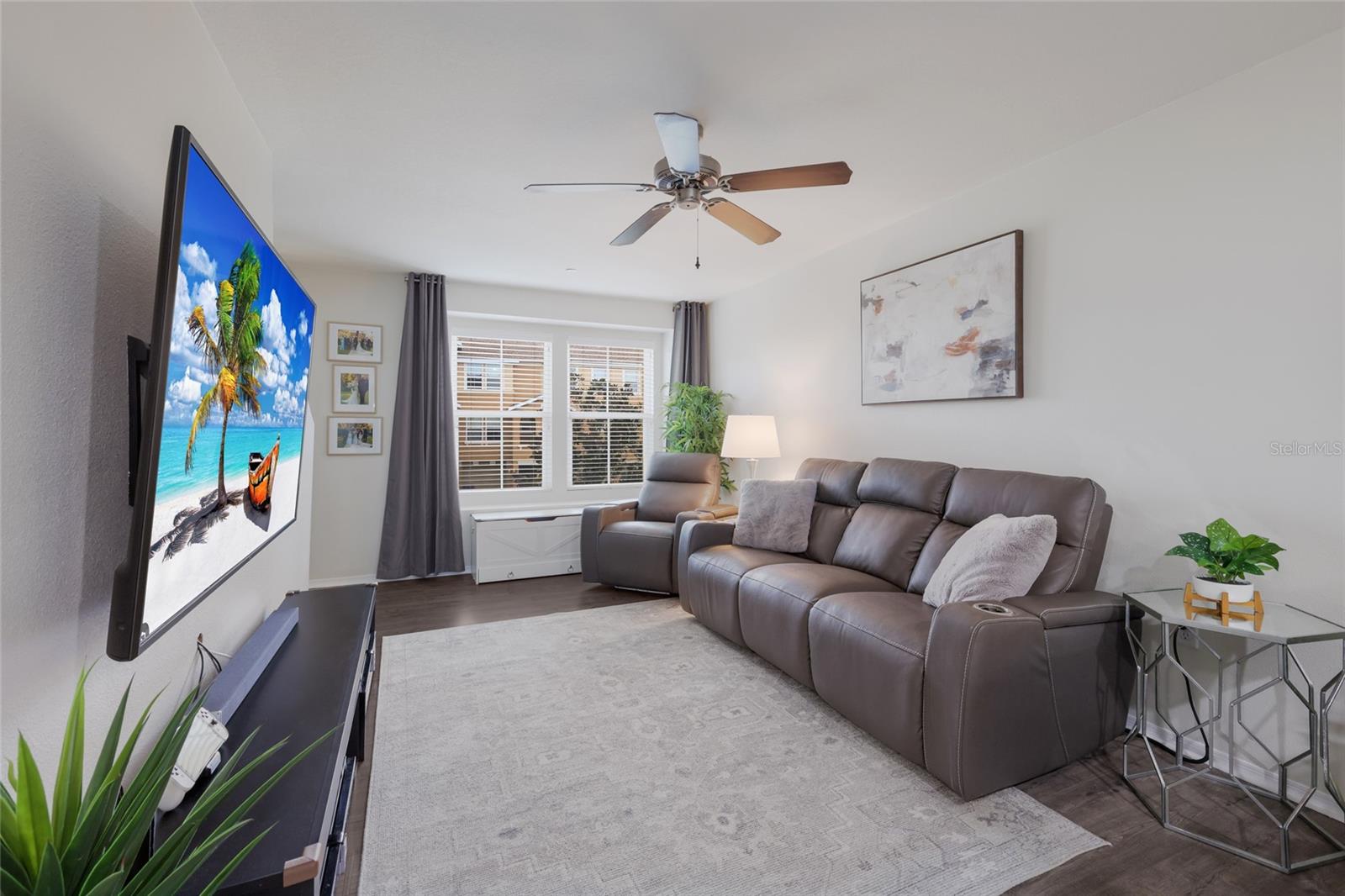 Image 4 of 33 For 8907 White Sage Loop