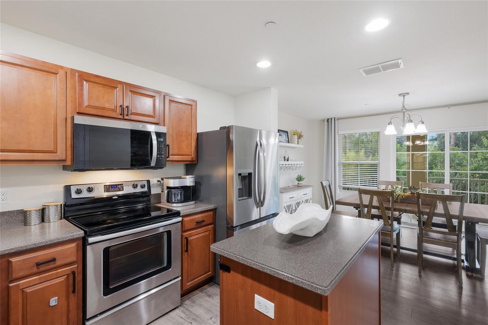 Image 8 of 33 For 8907 White Sage Loop