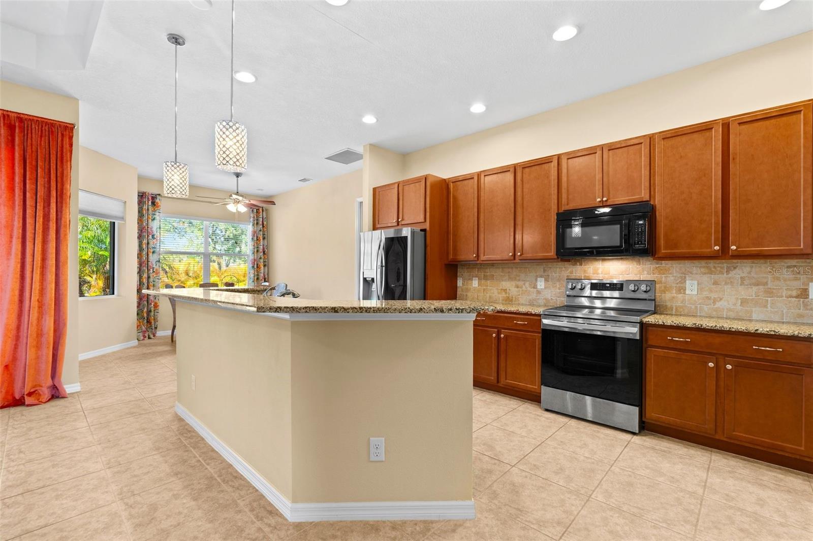 Image 13 of 63 For 2218 132nd Place E