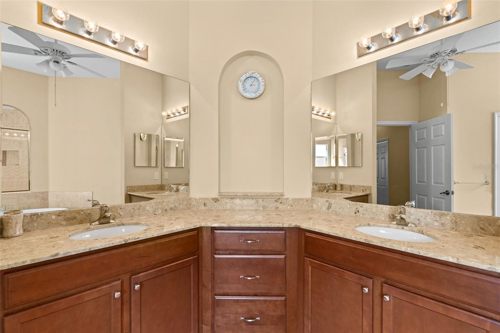 Image 27 of 63 For 2218 132nd Place E