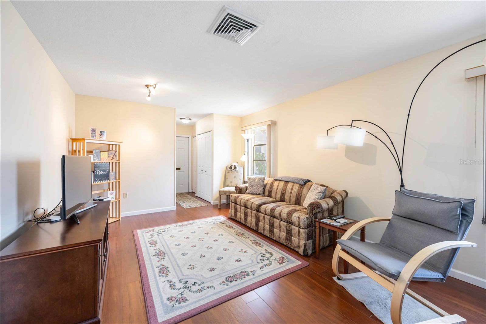 Image 4 of 20 For 6118 Coral Way