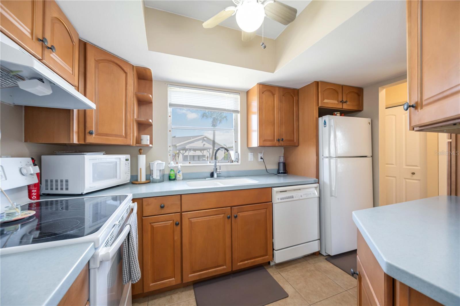 Image 8 of 20 For 6118 Coral Way