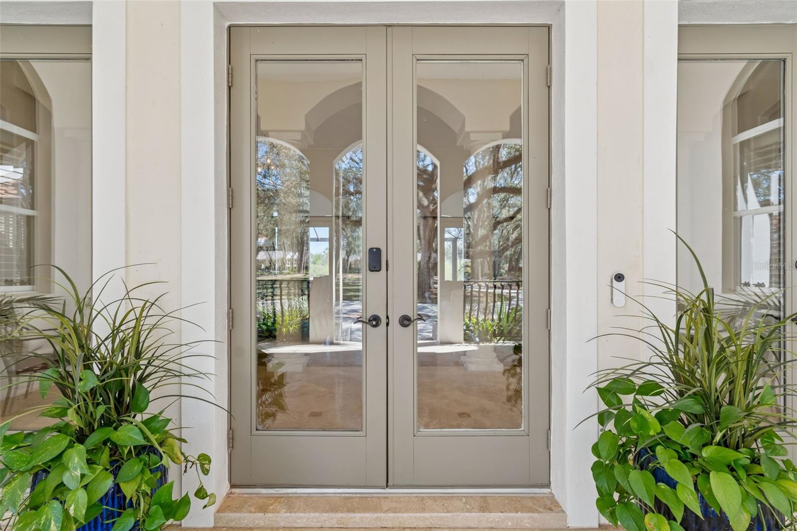 Image 13 of 96 For 5212 Golf Links Boulevard