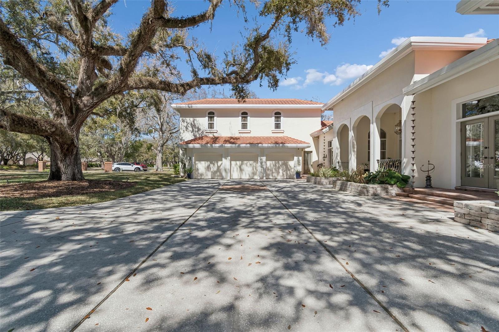 Image 6 of 96 For 5212 Golf Links Boulevard