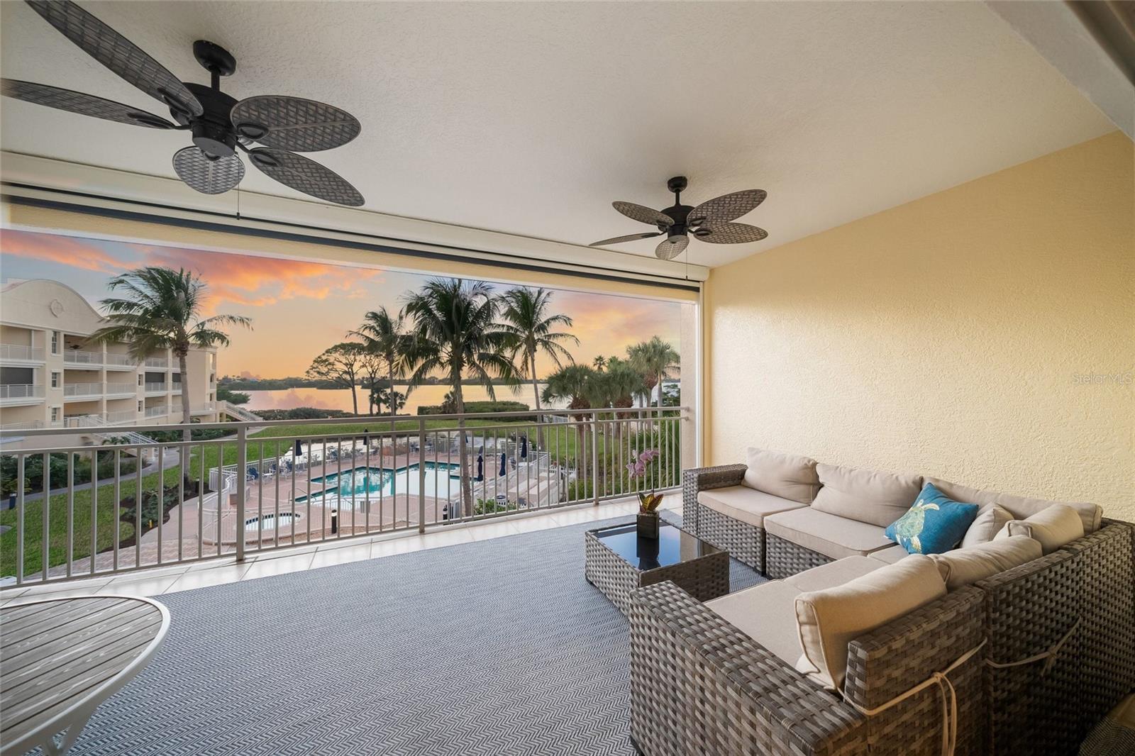 Image 34 of 39 For 14021 Bellagio Way 309