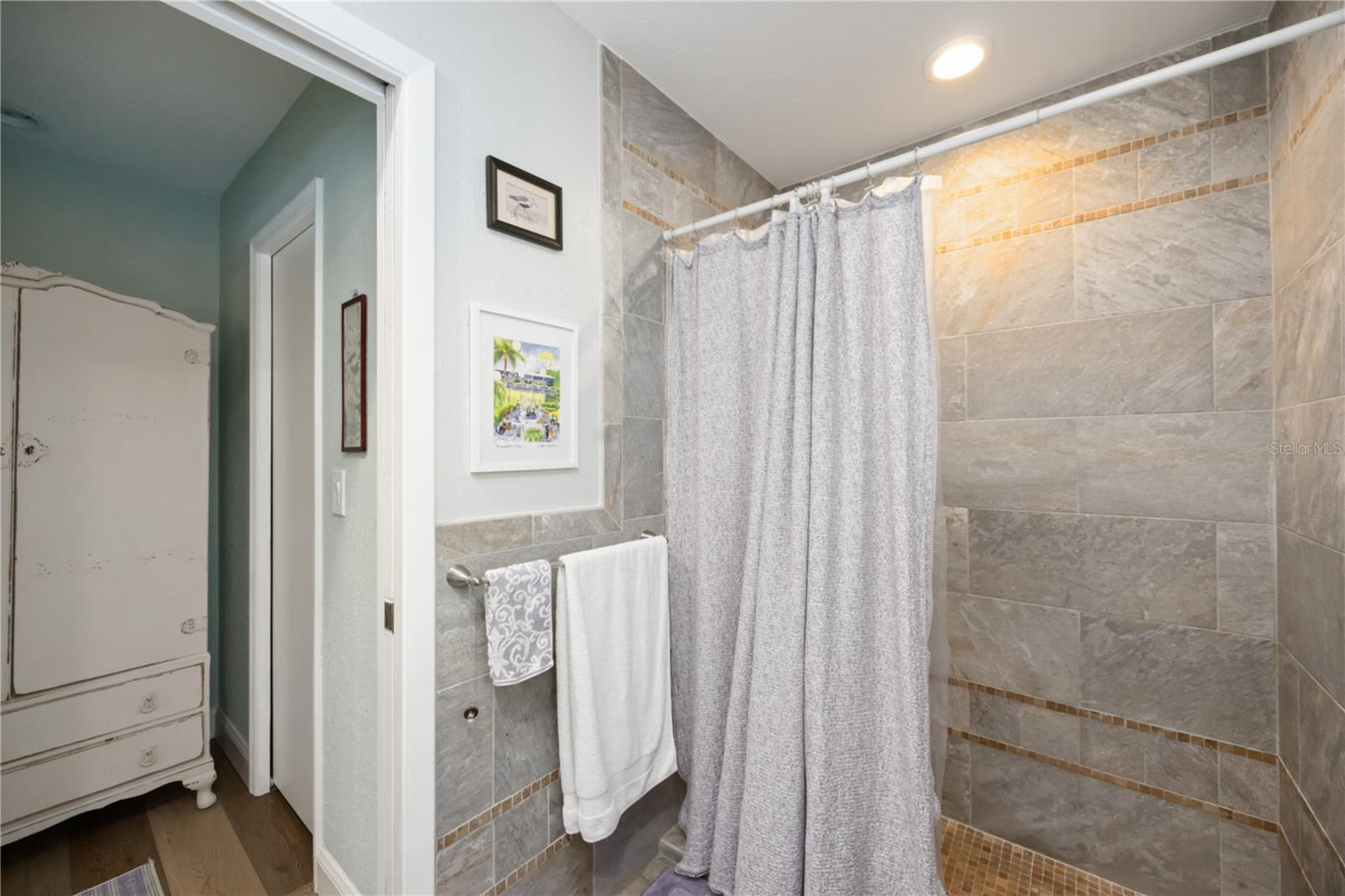 Image 27 of 44 For 3619 Pembrook Drive