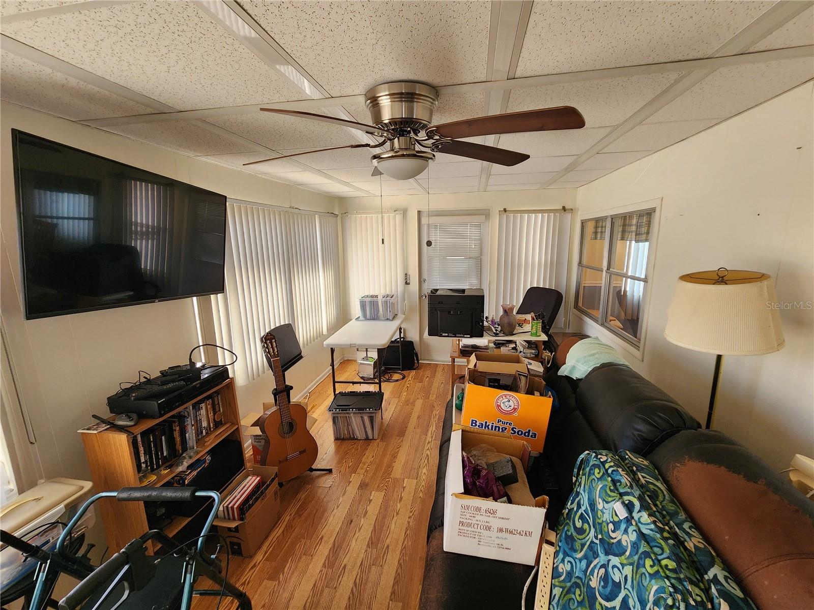 Image 12 of 26 For 403 Dublin Avenue