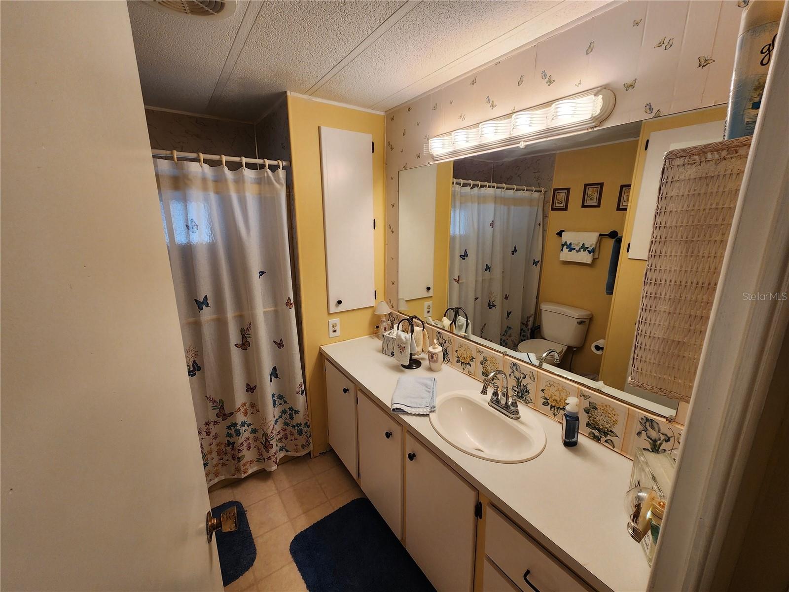 Image 15 of 26 For 403 Dublin Avenue