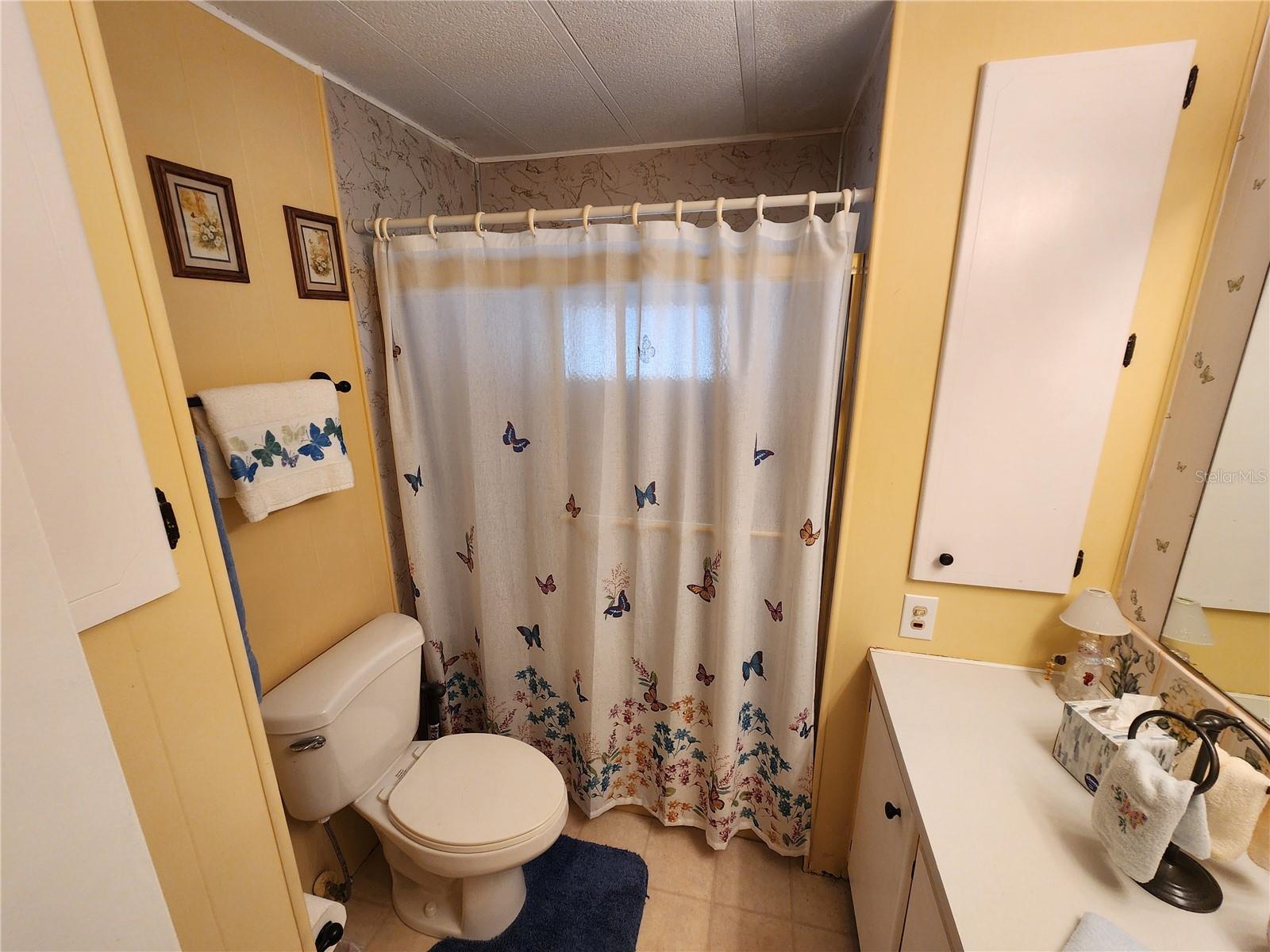 Image 16 of 26 For 403 Dublin Avenue