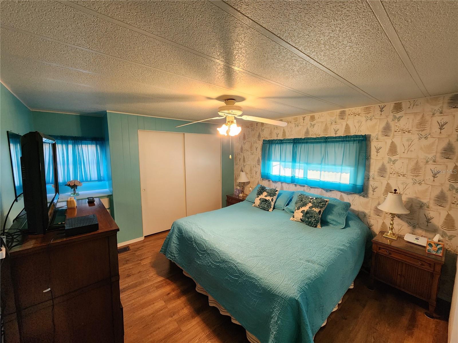 Image 19 of 26 For 403 Dublin Avenue