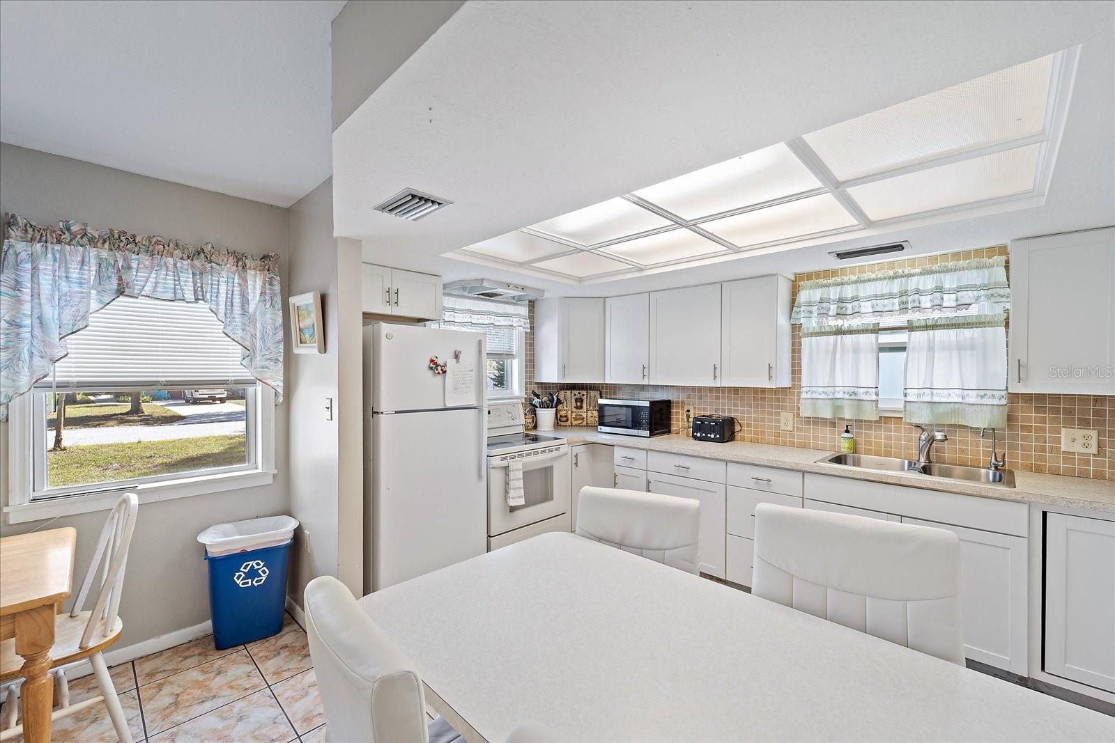 Image 24 of 36 For 1220 Brink Avenue