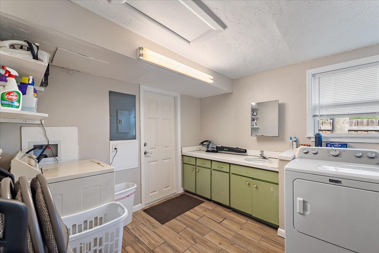 Image 32 of 36 For 1220 Brink Avenue