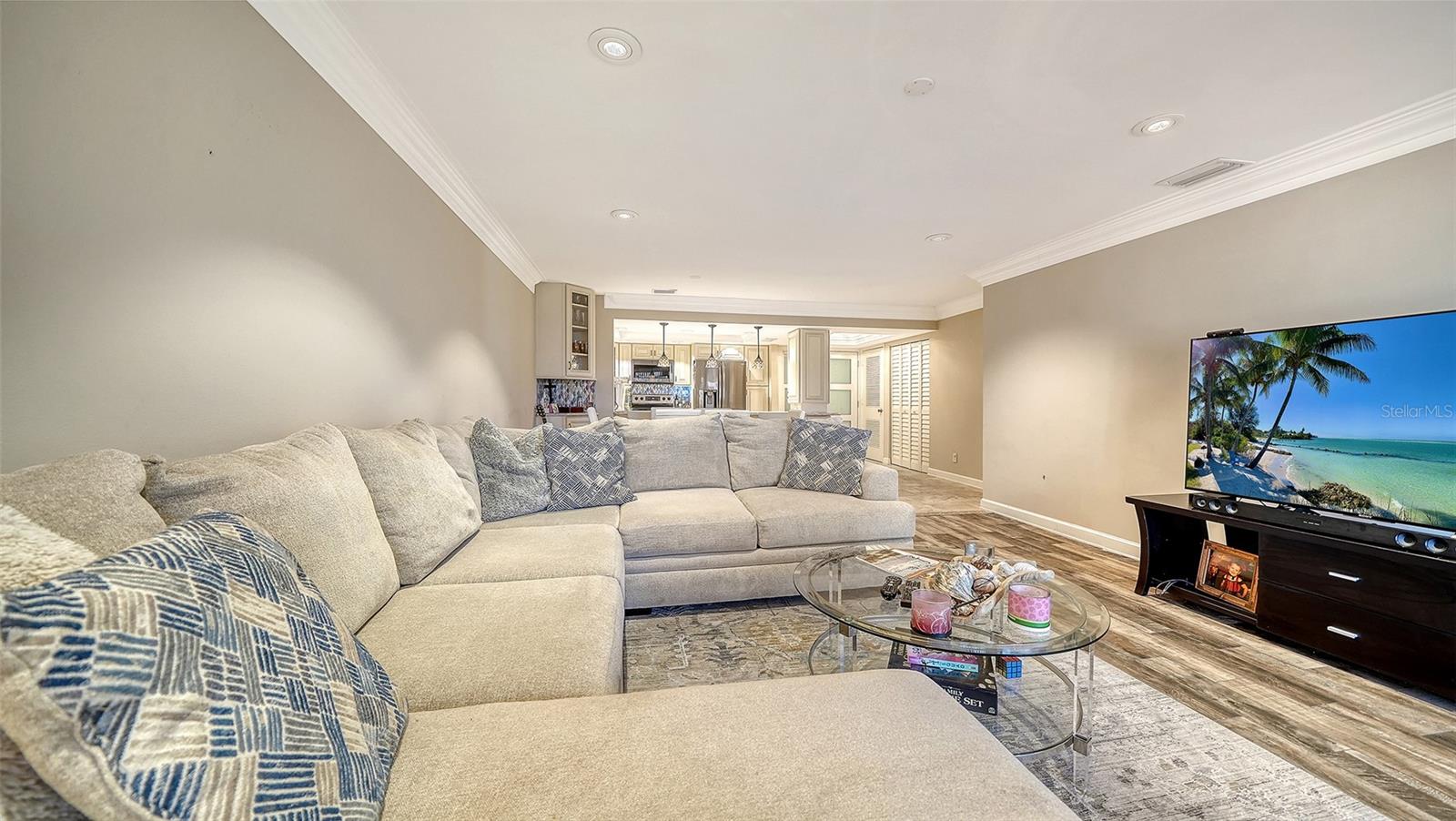 Image 11 of 58 For 2055 Gulf Of Mexico Drive G2-109