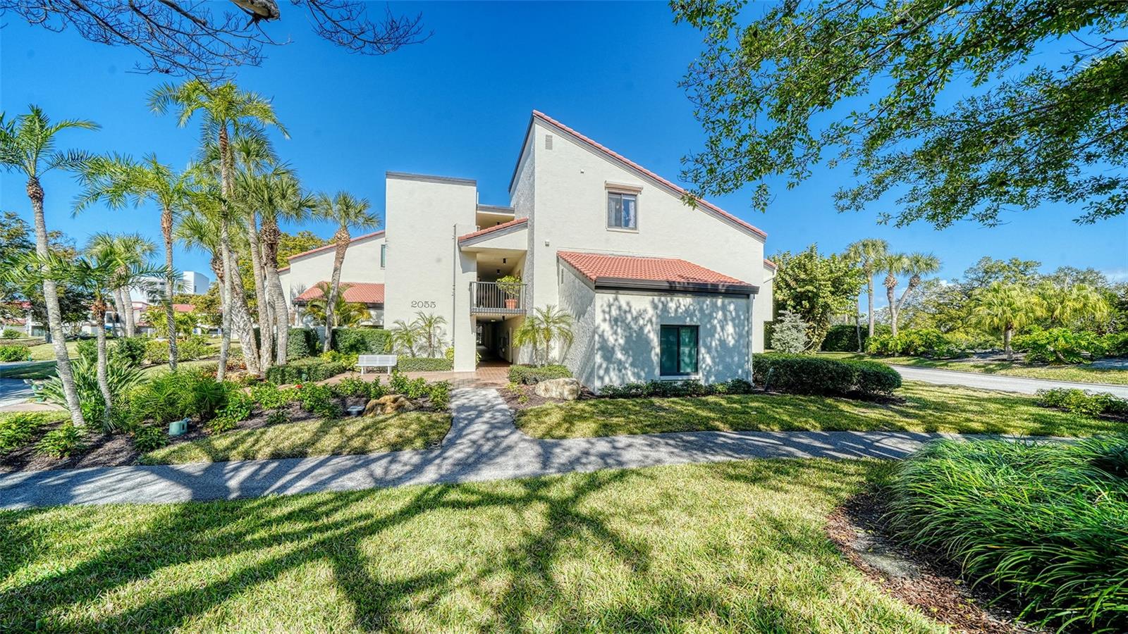 Image 2 of 58 For 2055 Gulf Of Mexico Drive G2-109