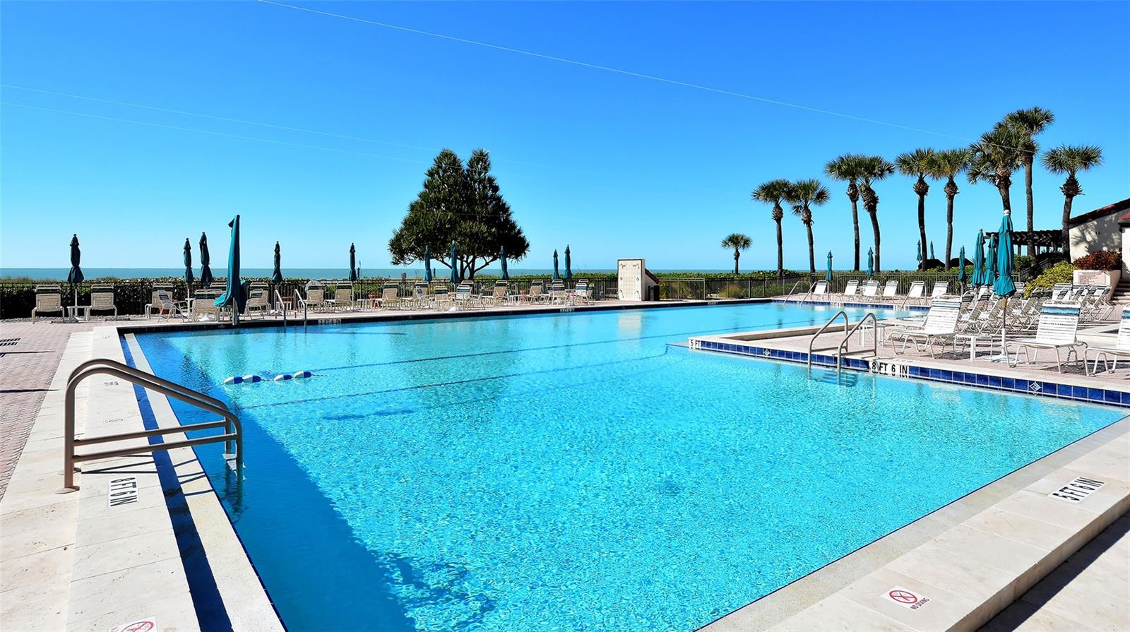 Image 29 of 58 For 2055 Gulf Of Mexico Drive G2-109