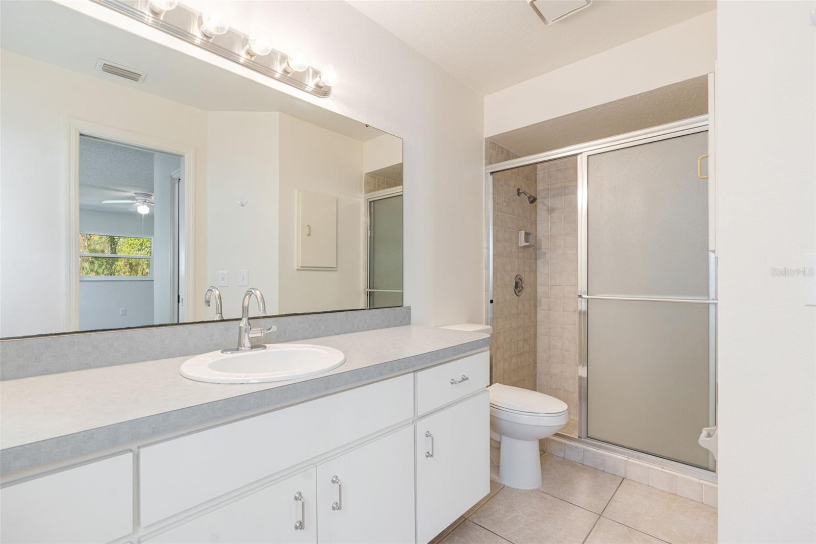 Image 23 of 41 For 2105 Cork Oak Street