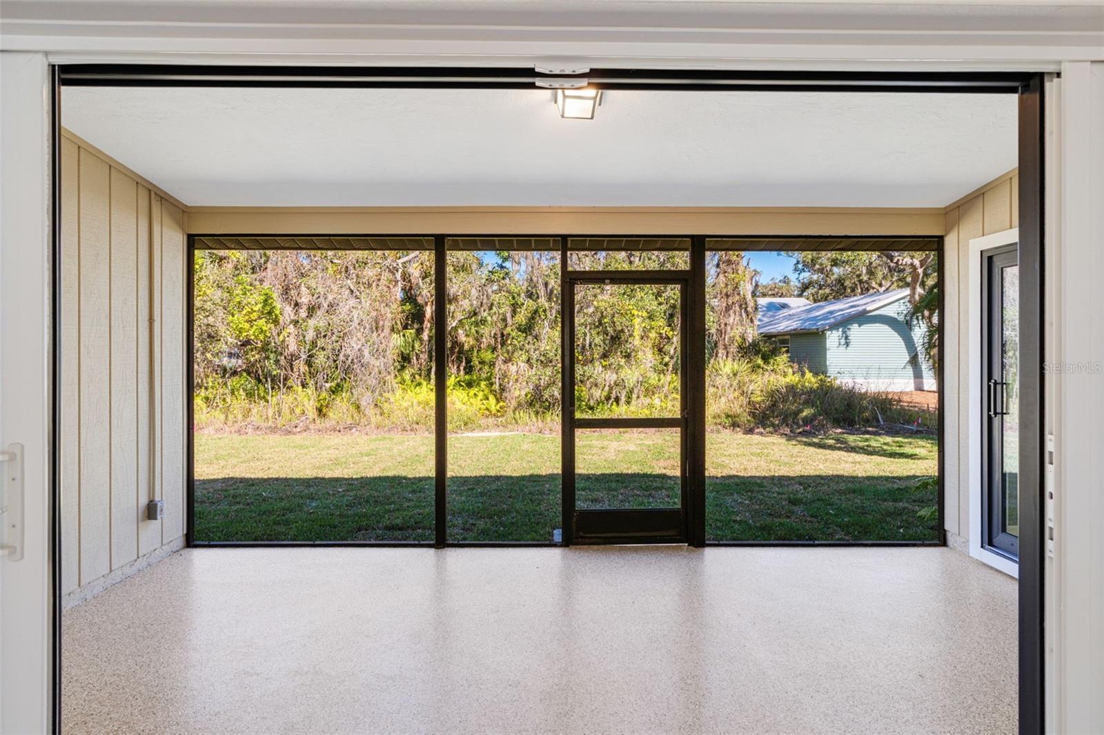 Image 32 of 41 For 2105 Cork Oak Street